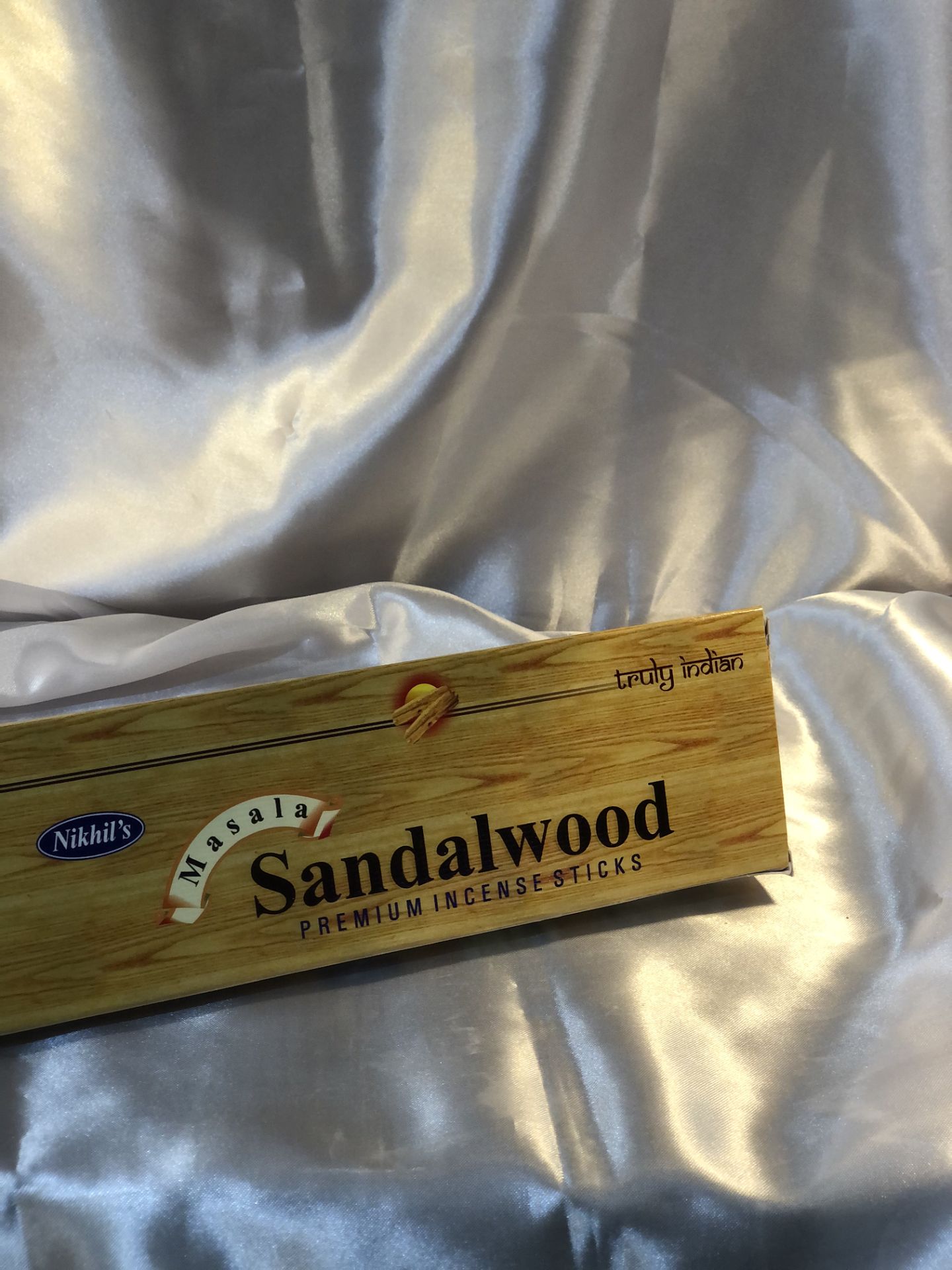 عود دست ساز Nakhils  رایحه ی sandalwood