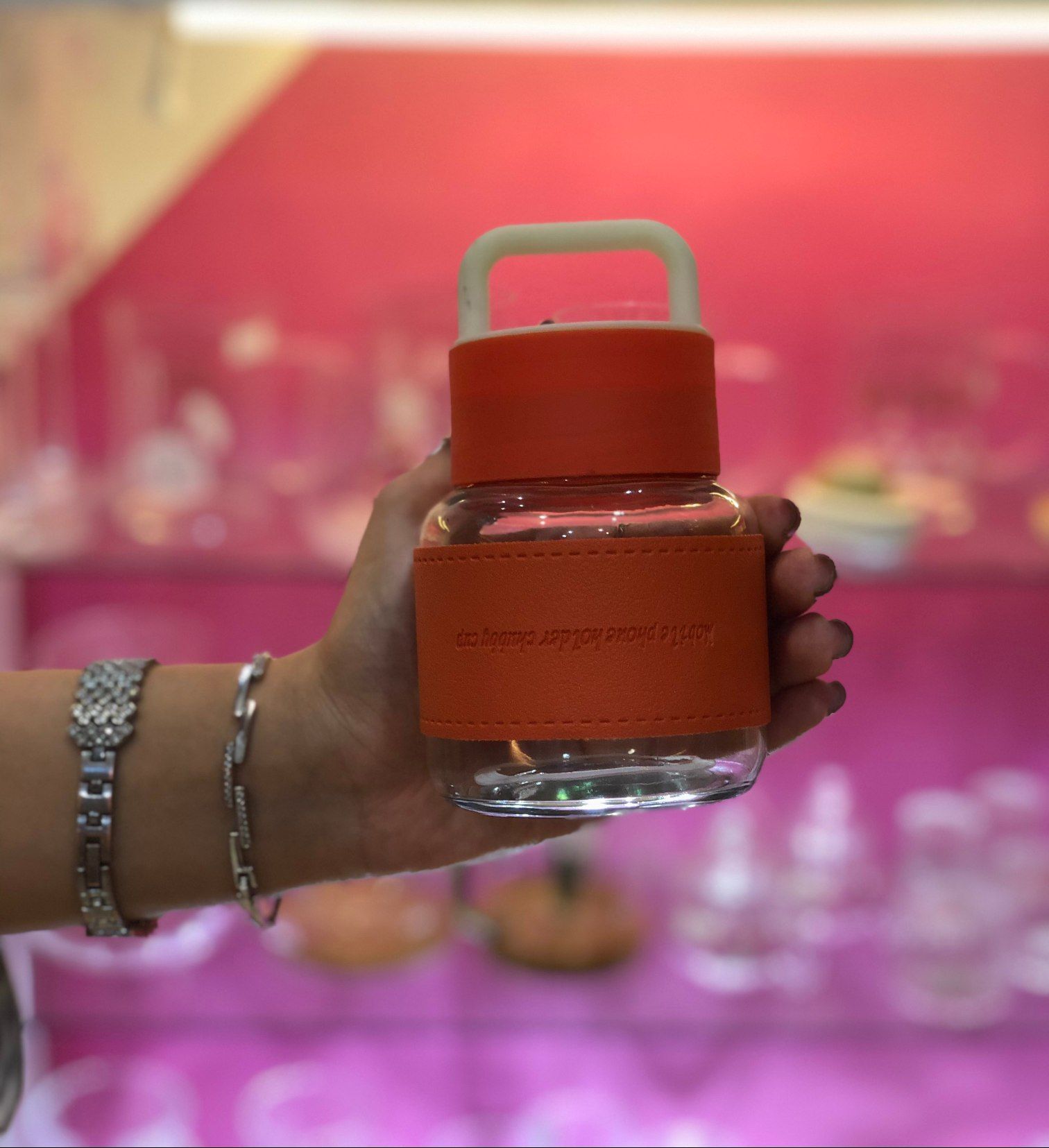 بطری کوچک درب دار